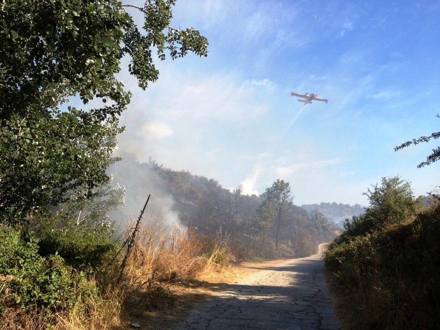 Lotta agli incendi: arriva il terzo Canadair, sarà di stanza a Olbia 