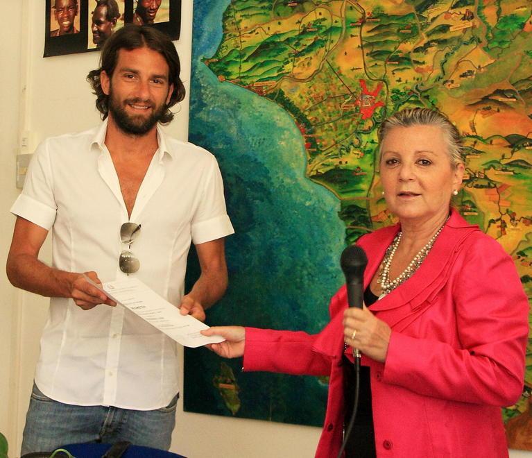 Salvestroni si è chiamato fuori «Impossibile vedere i libri» 