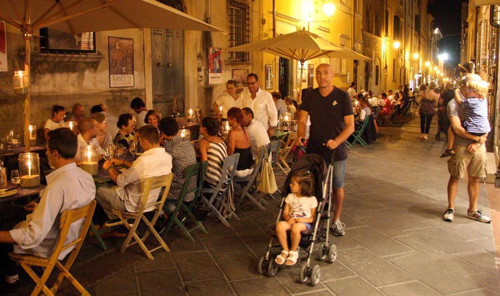 Niente vigili per le calde notti d’estate 