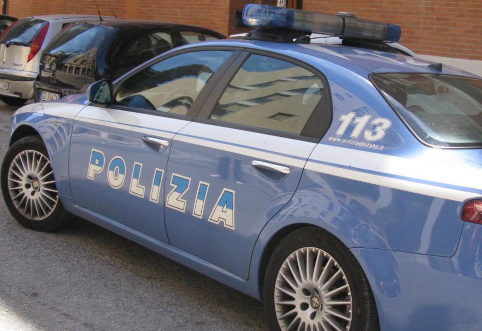 Tortolì, bastonato e poi accoltellato 
