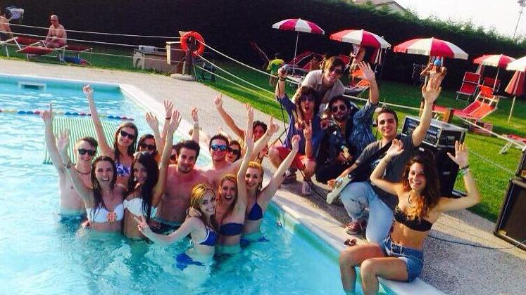 “Sei bellissima”, Bretta torna a sfondare in rete