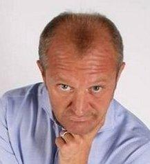 Festa dei martiri, il comico Pucci contro il comitato 