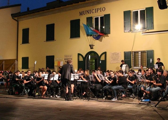 Scena solidale debutto a San Felice 