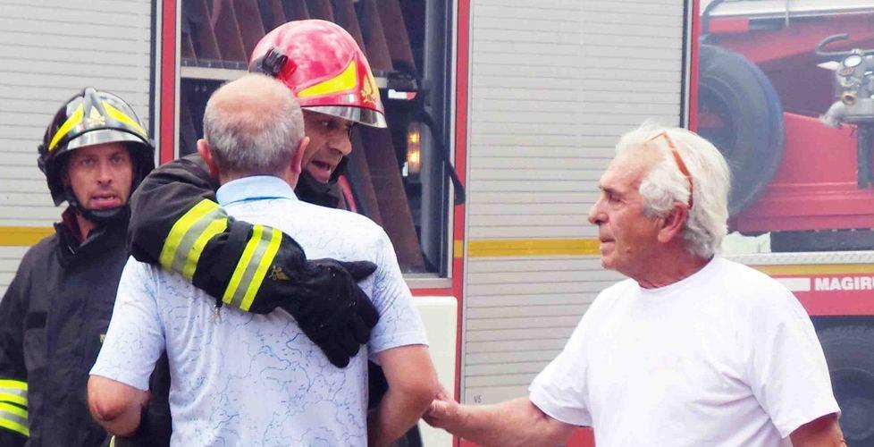 Indagini anche dell’Arpa dopo l’incendio all’officina