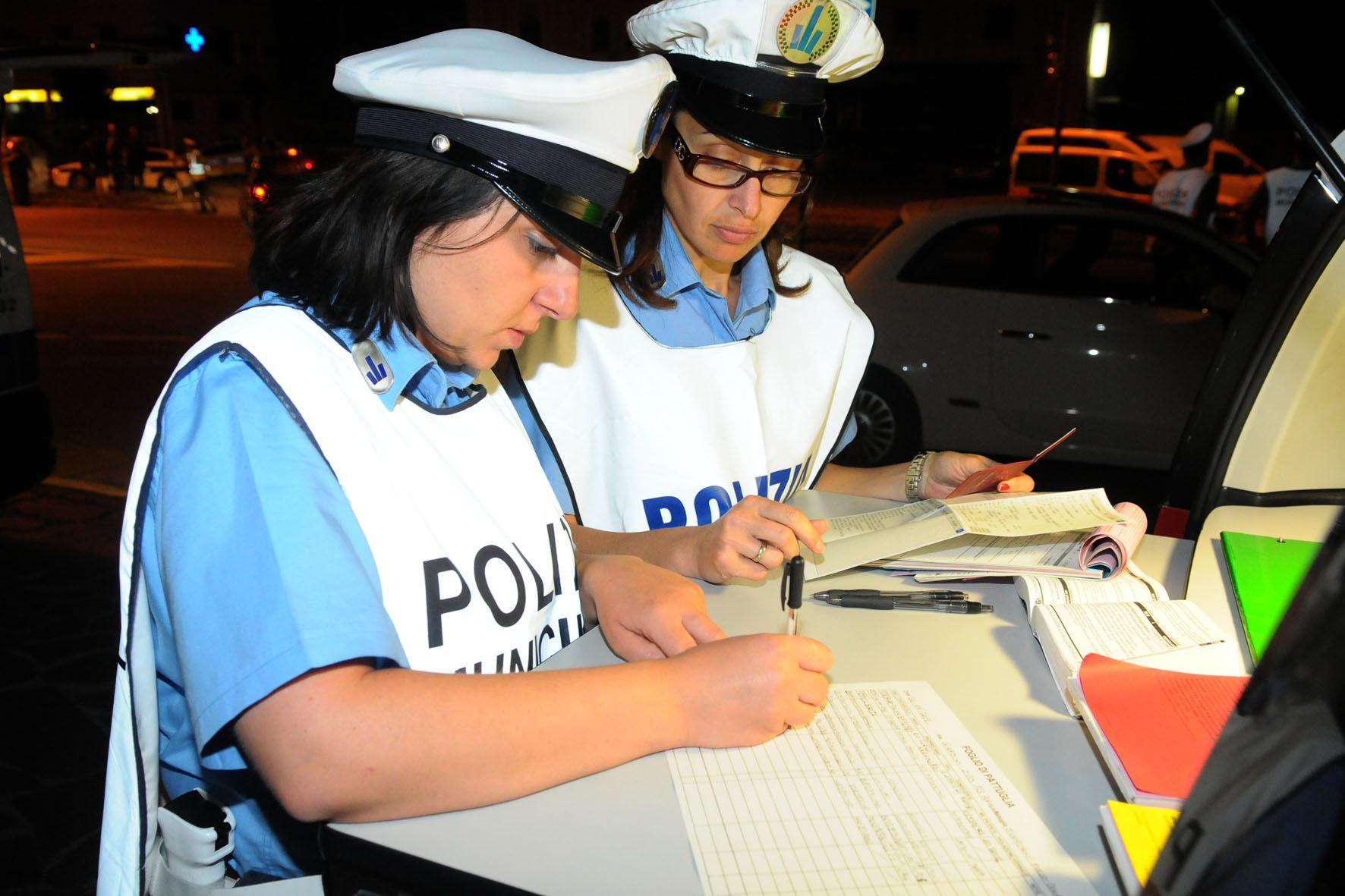 Controlli ai camionisti nelle zone terremotate: boom di irregolari