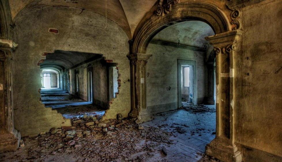 Esplorazione urbana Viaggio fotografico tra antiche bellezze 