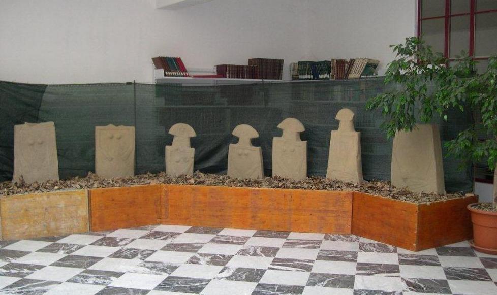La poesia di Dante nello scenario delle statue stele