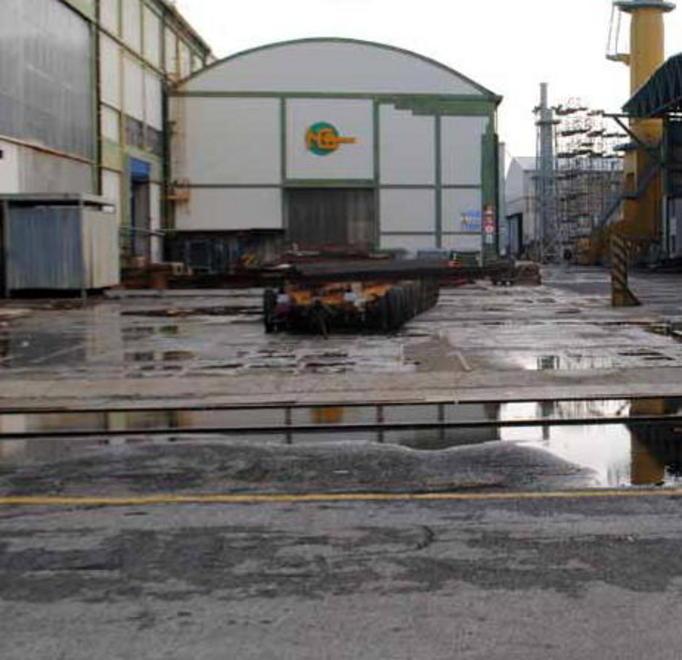 Ottocento foto prima di asfaltare il piazzale esterno