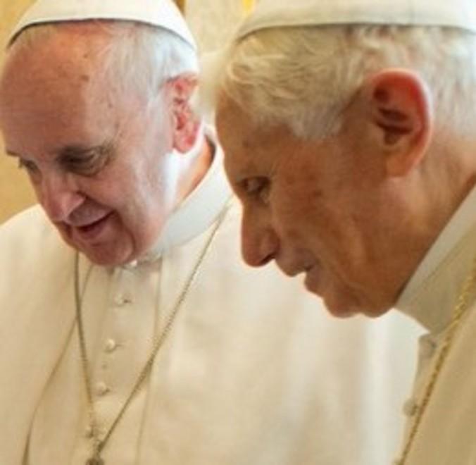 Il derby in Vaticano tra Francesco e Benedetto XVI