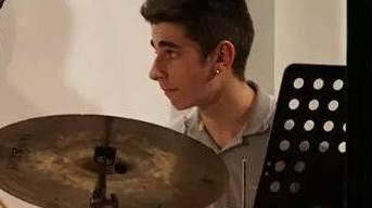Andrea Carta, giovane genio delle percussioni