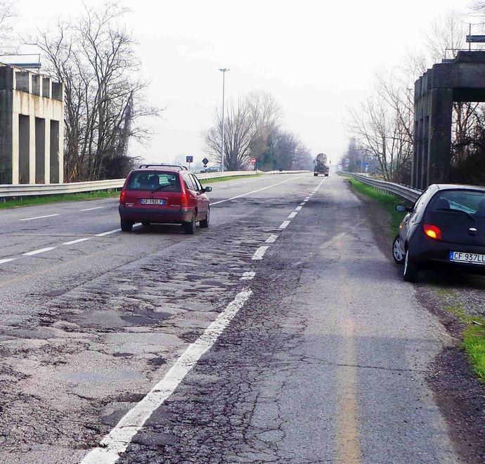 Ponte da rifare, ‘Adriatica’ chiusa 