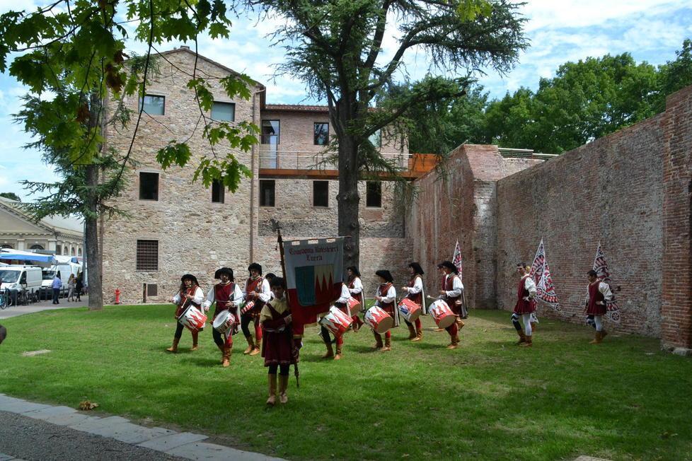 Festa per l’inaugurazione della Casa del Boia 