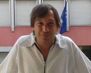 Prato, senza lavoro da un anno: perché imprenditori mi sbattete la porta in faccia? 