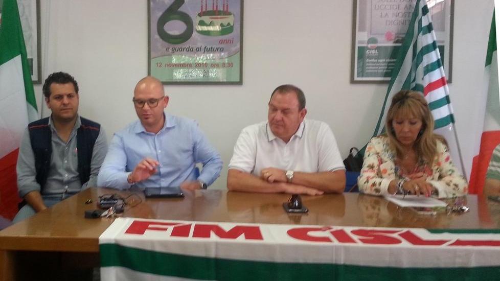 Interinali, la Fim contro tutti «Sbagliati i no pregiudiziali»