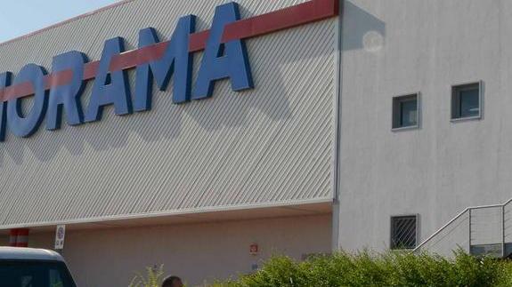 Assalto al Panorama per i sei banditi chiesto il processo