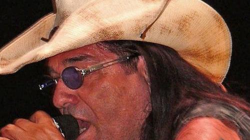 Artinscena tra musica rock e incontri con autori