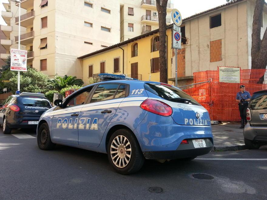 Intrusioni notturne nella palazzina sequestrata alla camorra 
