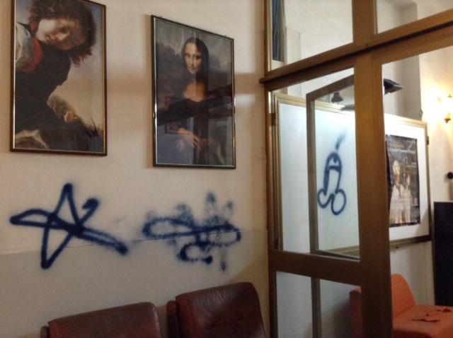 Atti vandalici nel palazzo della Fondazione Pro Verbo al Soccorso 