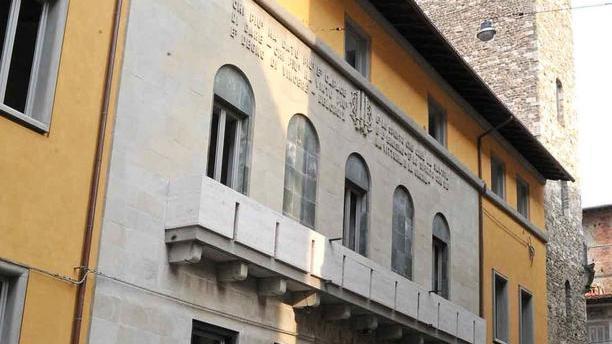 Appartamenti e uffici nell’ex cinema: bloccate le vendite