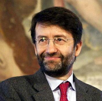 Passano nove giorni, l’appello per le mura resta inascoltato 