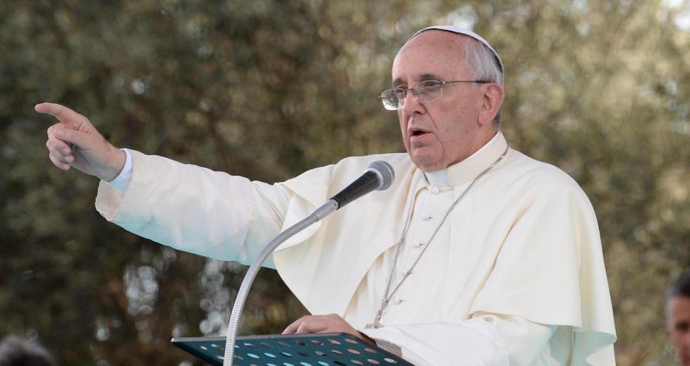 Il papa: troppi 226 vescovi in Italia Nell’isola timori anche per Ales-Terralba