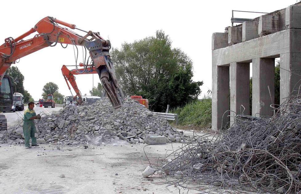 Monestirolo sorride Finalmente il ponte dopo oltre nove anni 