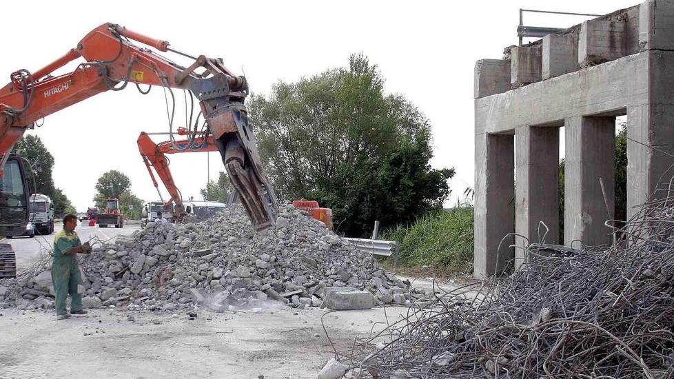 Monestirolo sorride Finalmente il ponte dopo oltre nove anni