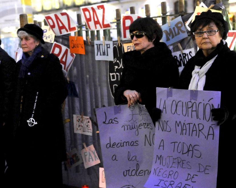 La protesta delle donne in nero contro il conflitto israelo-palestinese 