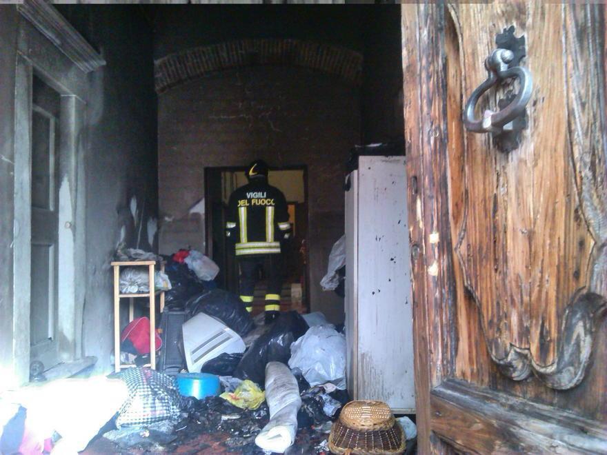 Incendio al complesso condominiale “I pini” 
