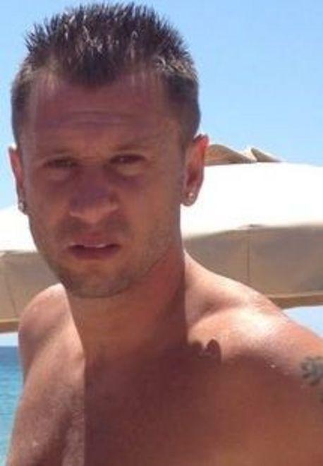 Fantantonio festeggia i 32 anni al caldo del sole della Sardegna
