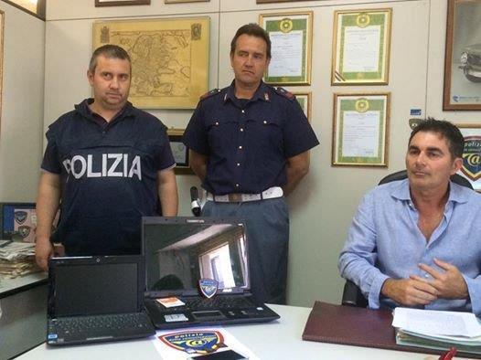 Adesca ragazzine online: denunciato commesso di 44 anni 