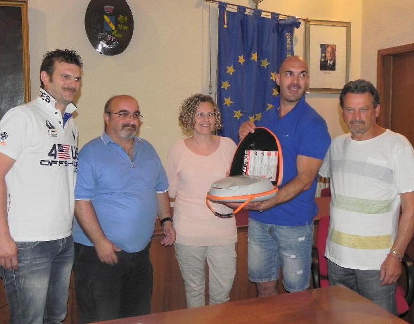 Un defibrillatore per il circolo grazie a una raccolta di fondi