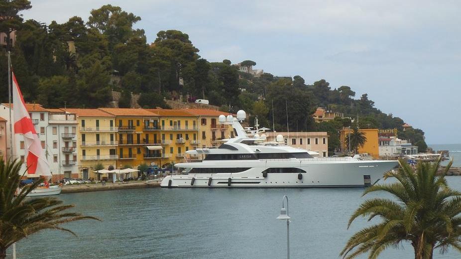 Pilarella, il boom dei grandi yacht