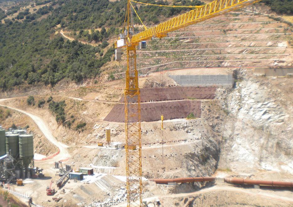 Diga Cumbidanovu Consorzio e impresa: guerra di carte bollate 