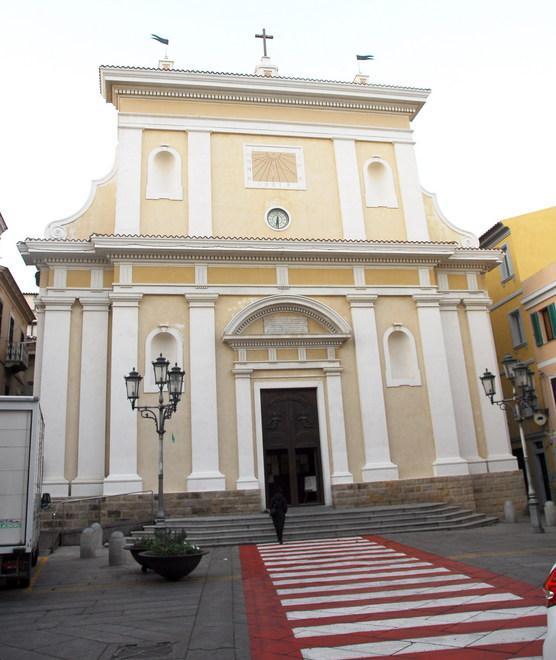 La chiesa festeggia il bicentenario con 4 nuove statue