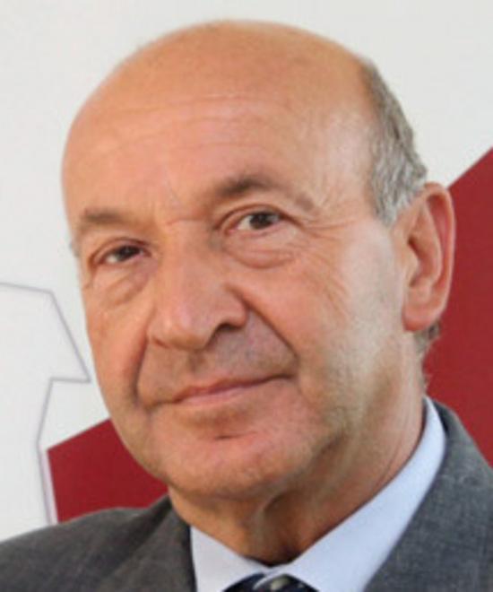 Il tavolo piace ma è tutto da costruire 
