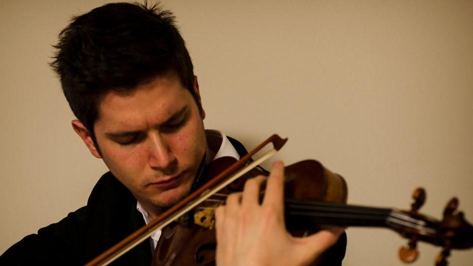 Il violinista Davide Gaspari è nell’Orchestra Europea