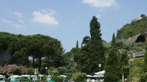 Morto a causa del malore in piscina in tre a giudizio