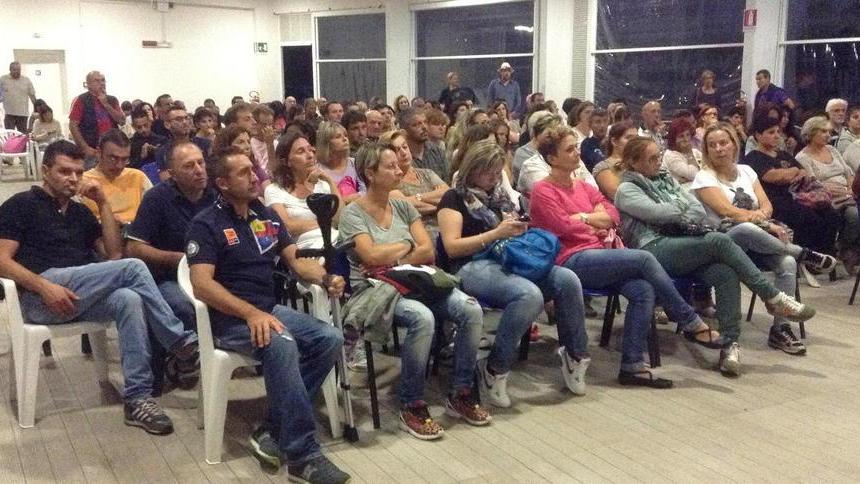 La rabbia dei genitori «Perché lo scoprite ora?»