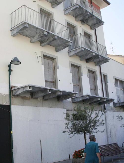 Sarà venduta all’asta l’ex palazzina chic nel centro del Forte 