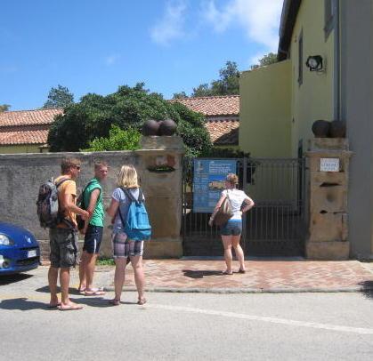 Piove, ma i musei sono chiusi I turisti protestano