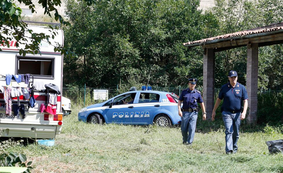 Rom occupano terreno comunale 