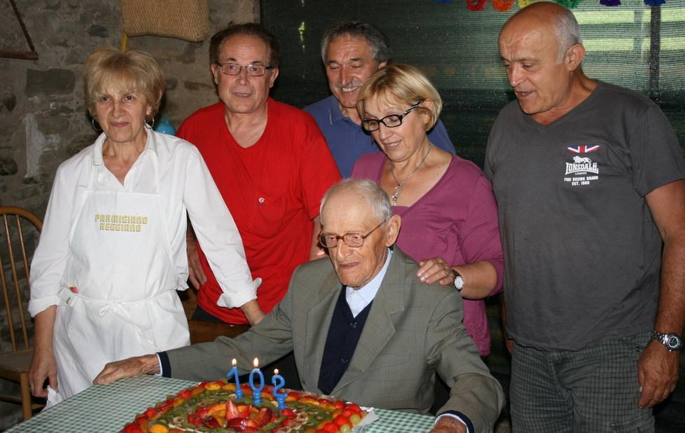 Nonno Piero festeggia i 102 anni 