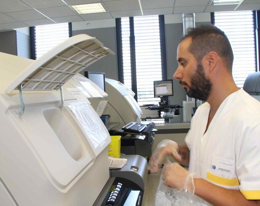 Prato, analisi cliniche superveloci grazie al sistema robotizzato Power express 
