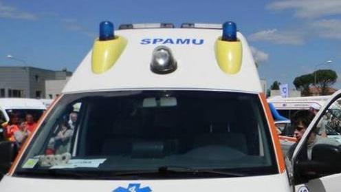 Stroncato da un infarto nel suo negozio