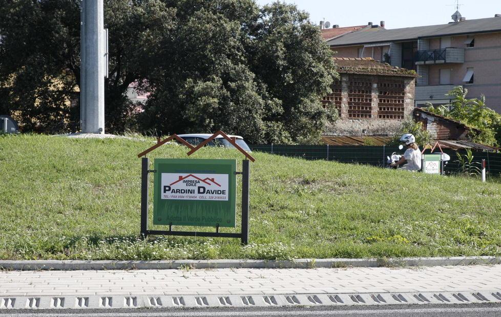 Il buon esempio viene dalle aiuole “adottate” 