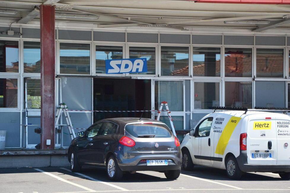 Mega colpo al Corriere Sda: svuotata la cassaforte, via 20mila euro 