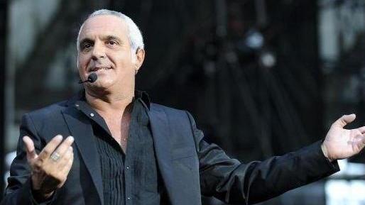 Lo show di Panariello sbarca a Villa Bertelli