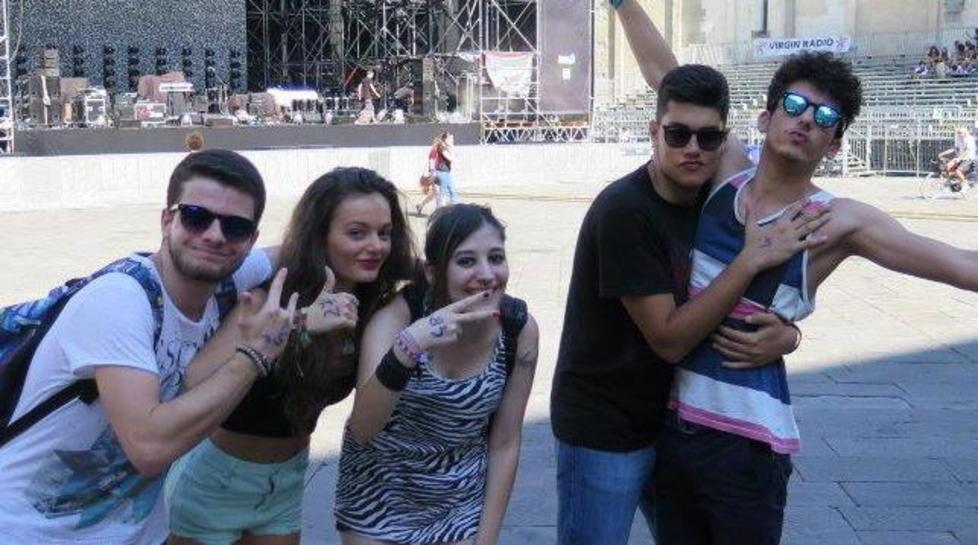 E gli Arctic Monkeys fanno innamorare 