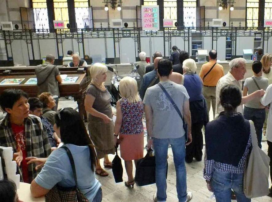 «L’odissea di mia madre per riavere il Postamat» 
